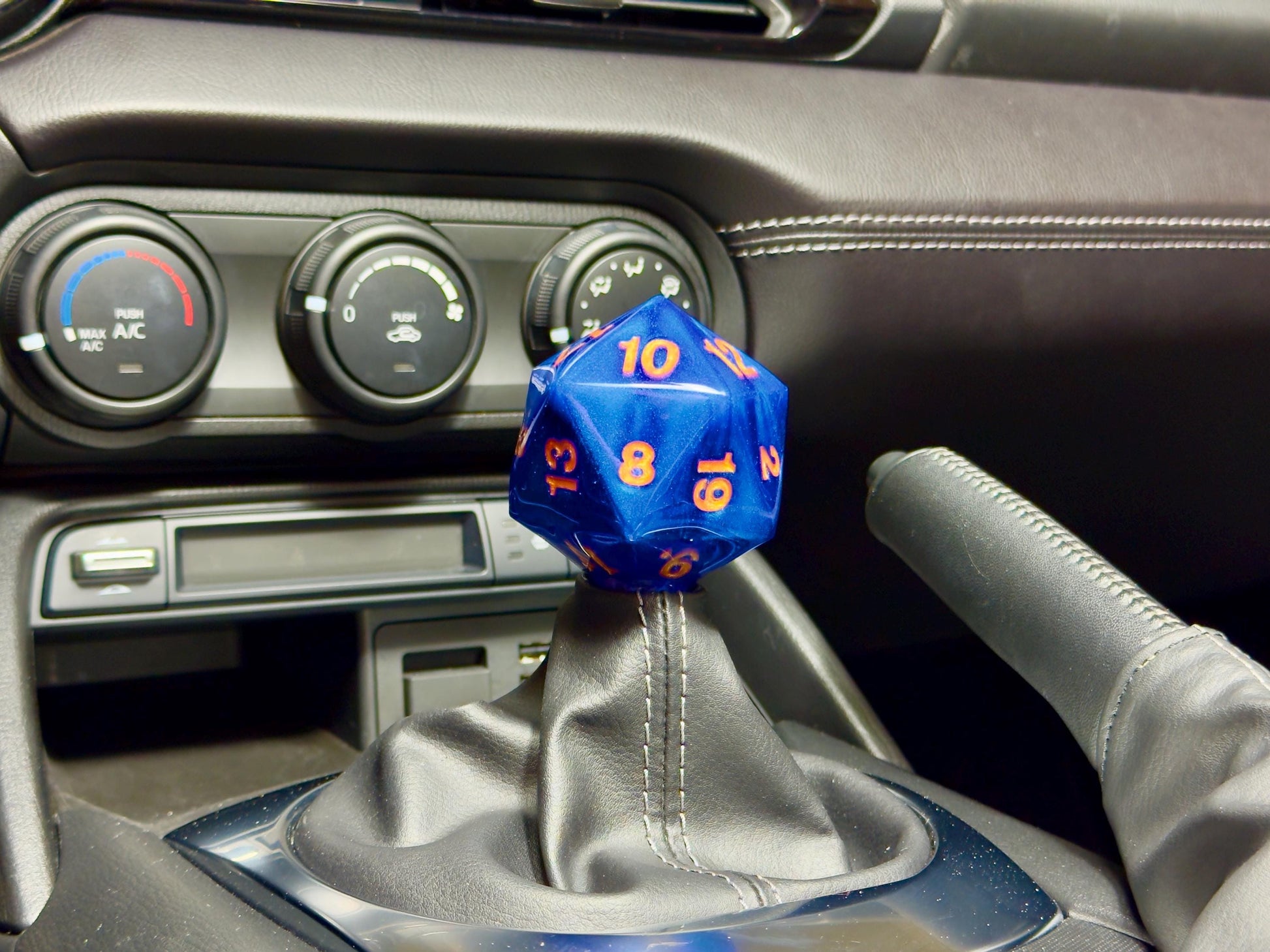 Custom Blue D20 Shift Knob – Unique Dungeons & Dragons Inspired Gear Knob for the DnD Geek Car Enthusiast!