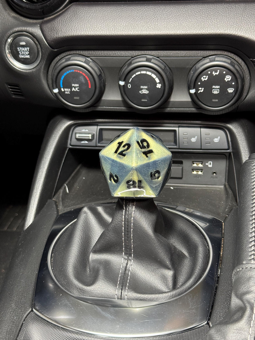 Custom D20 Shift Knob – Unique Dungeons & Dragons Inspired Gear Knob for the DnD Geek Car Enthusiast!